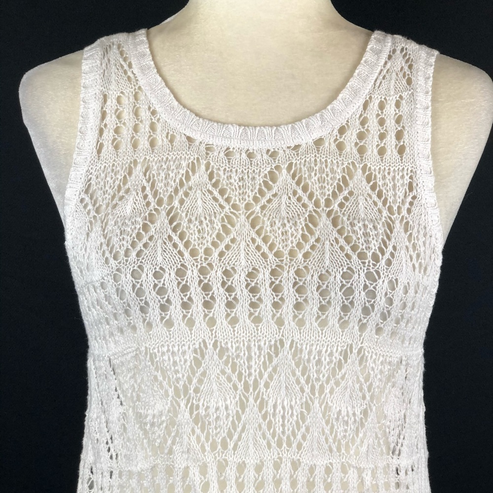 Rewind Crochet Button Back Tank - image 2
